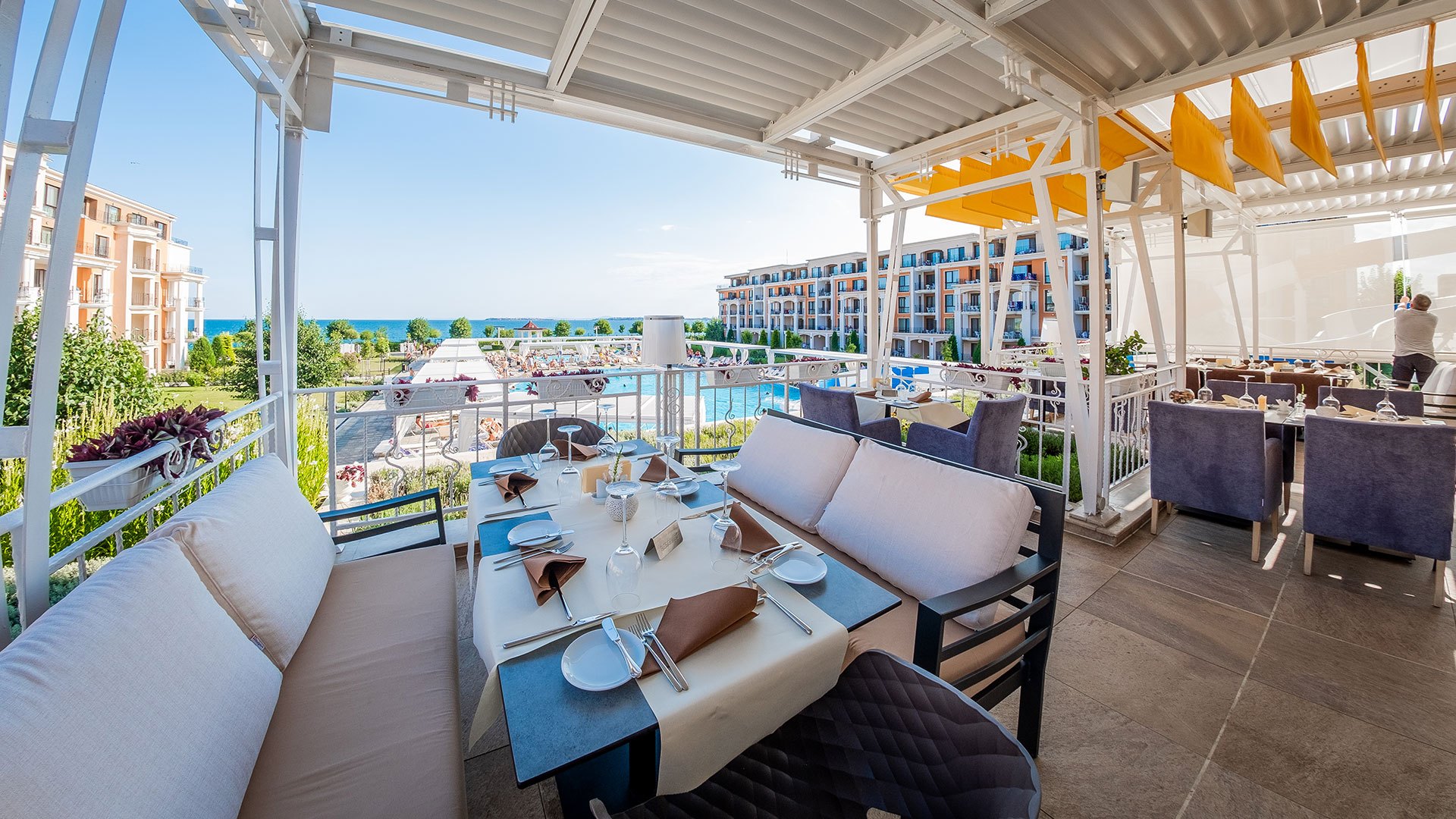 Premier Fort Beach — Taras restauracyjny